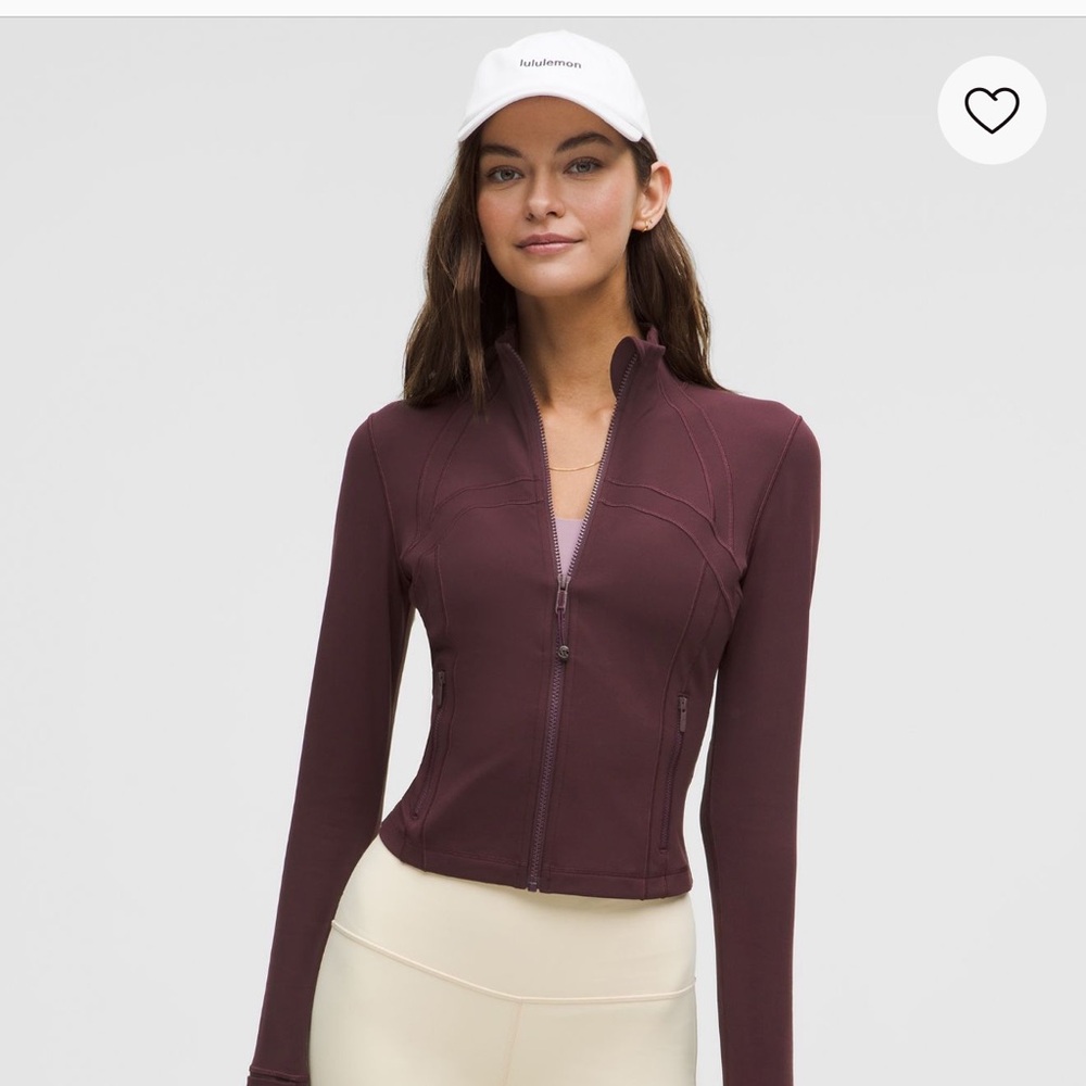 Lululemon Cropped Define Zip-Up Jacket in green!